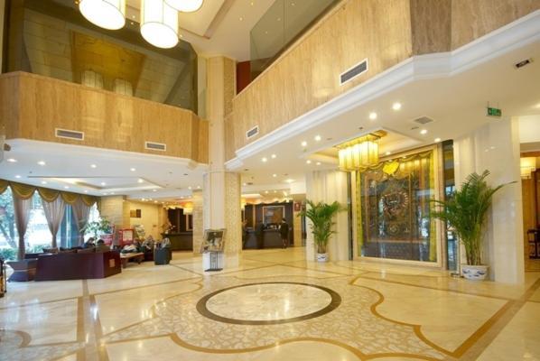 Minshan Lhasa Grand Hotel Chengdú Exterior foto