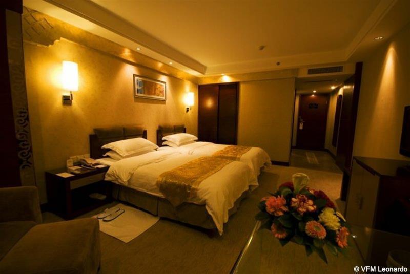 Minshan Lhasa Grand Hotel Chengdú Habitación foto